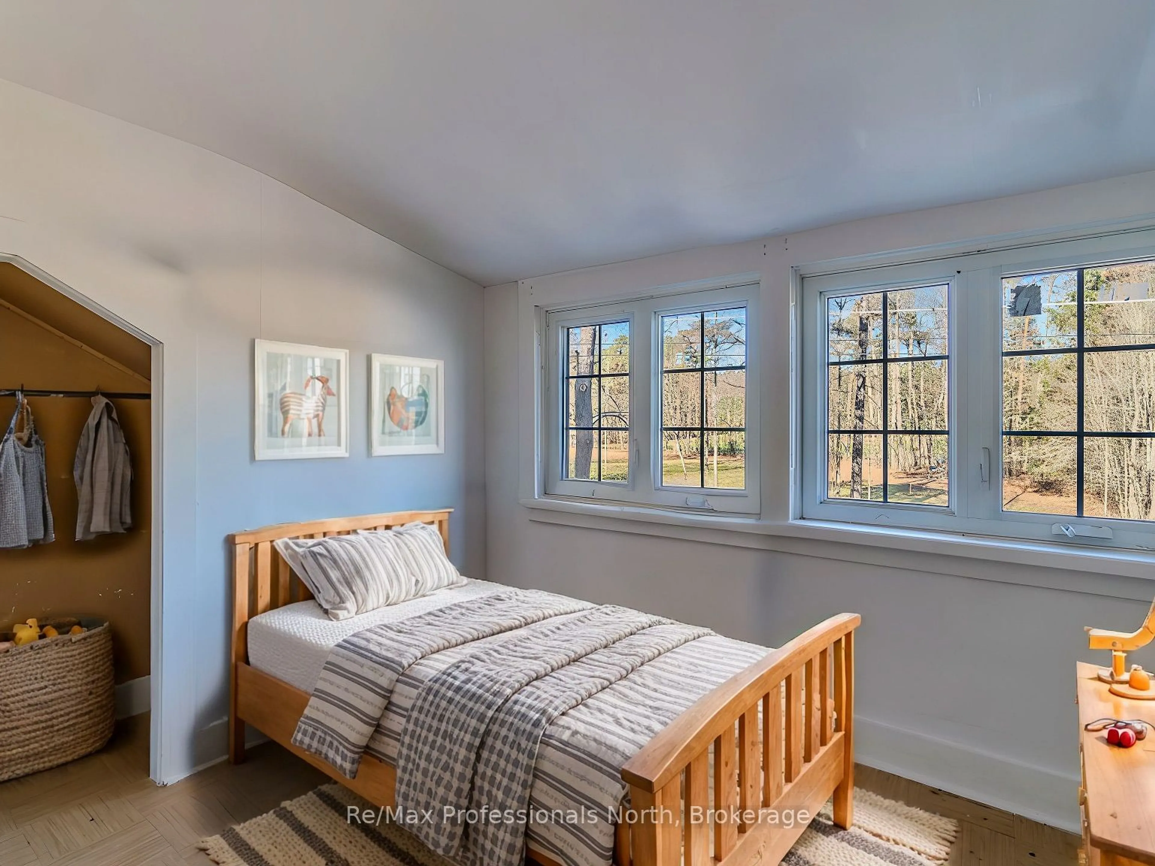 Bedroom with bed, unknown for 2415 WINDERMERE RD, Muskoka Lakes Ontario P0B 1P0