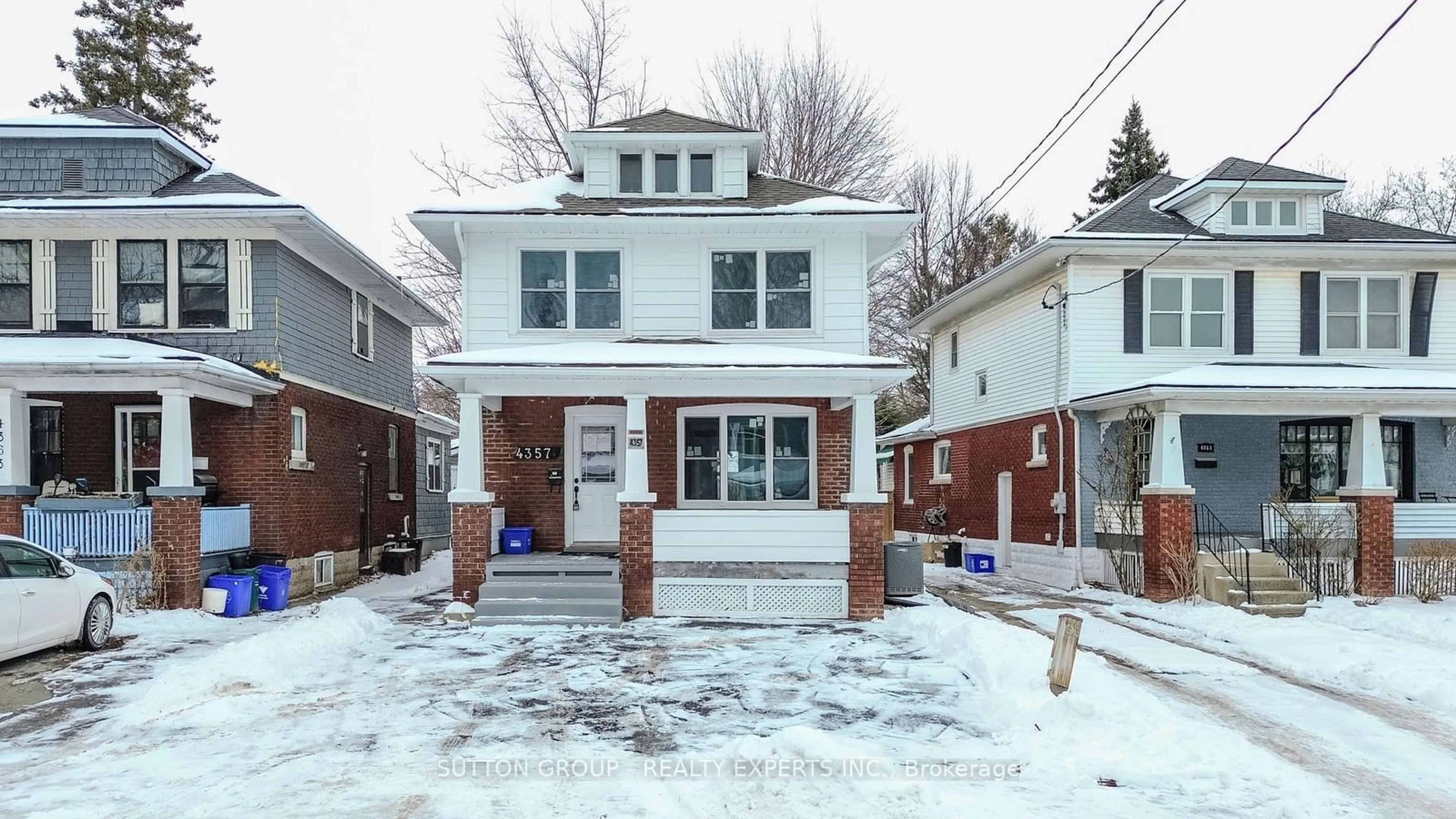 Home with brick exterior material, street for 4357 Seneca St, Niagara Falls Ontario L2E 1G5