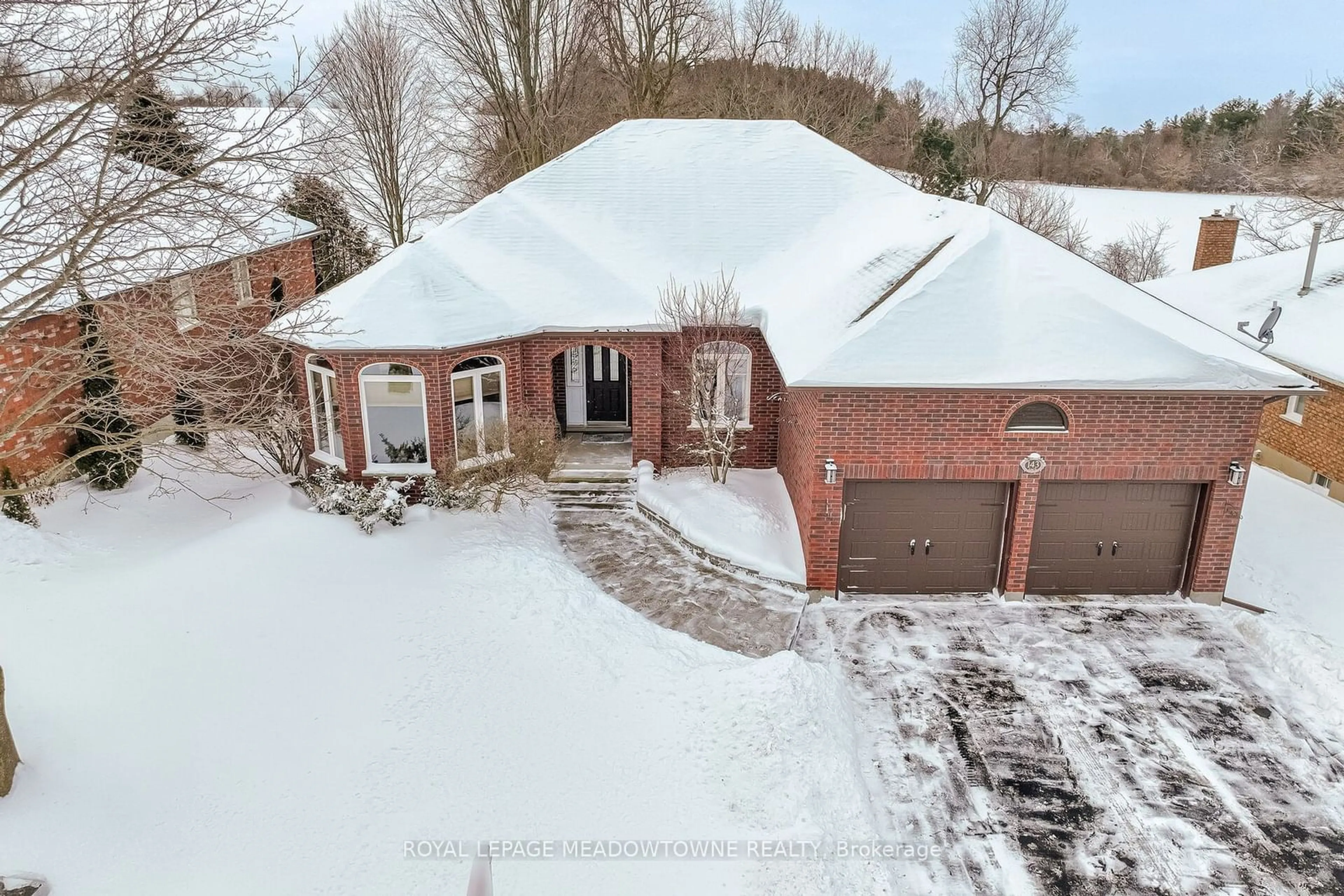 A pic from outside/outdoor area/front of a property/back of a property/a pic from drone, street for 143 Lou's Blvd, Guelph/Eramosa Ontario N0B 2K0