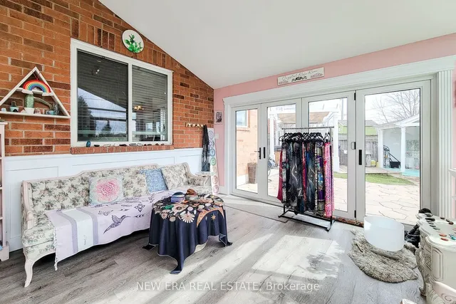 Additional property image - 20 Pentland Rd