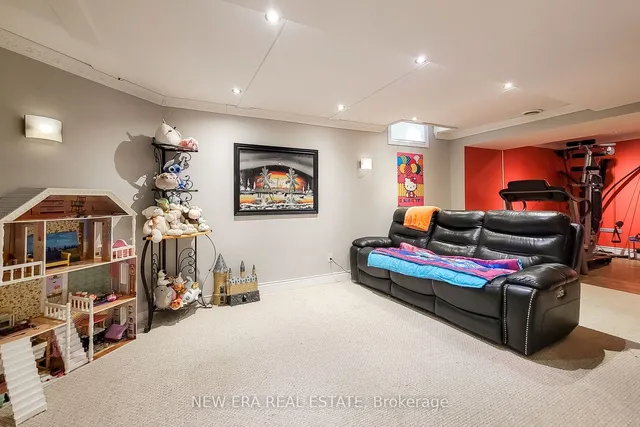 Additional property image - 20 Pentland Rd