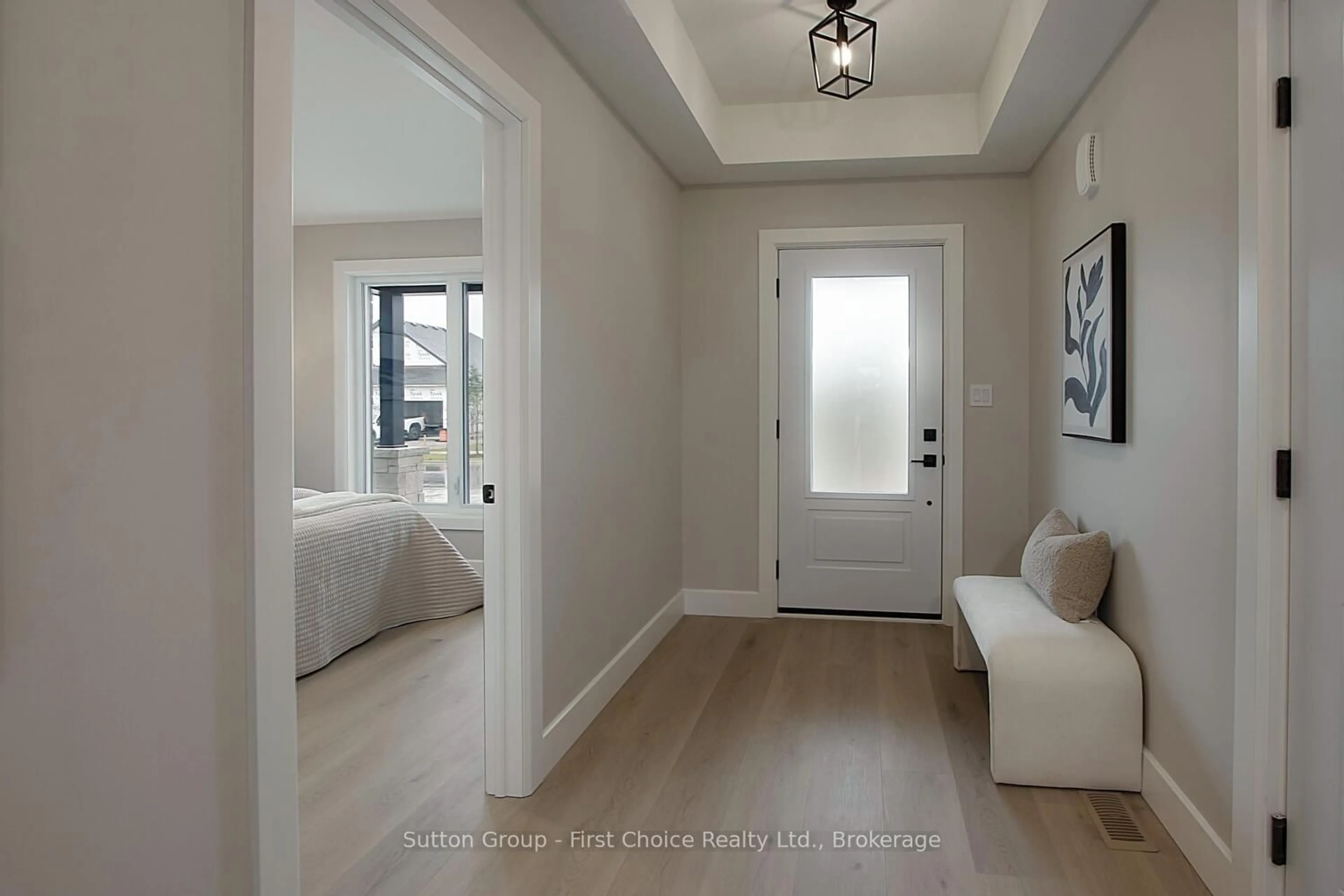 Indoor entryway for 18 NELSON St, West Perth Ontario N0K 1N0