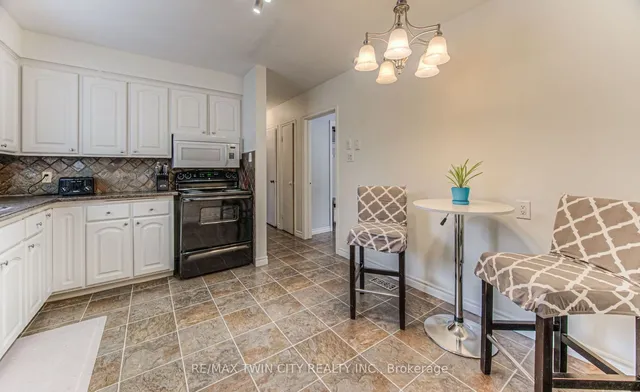 Additional property image - 103 Vista Cres