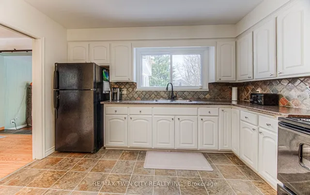 Additional property image - 103 Vista Cres