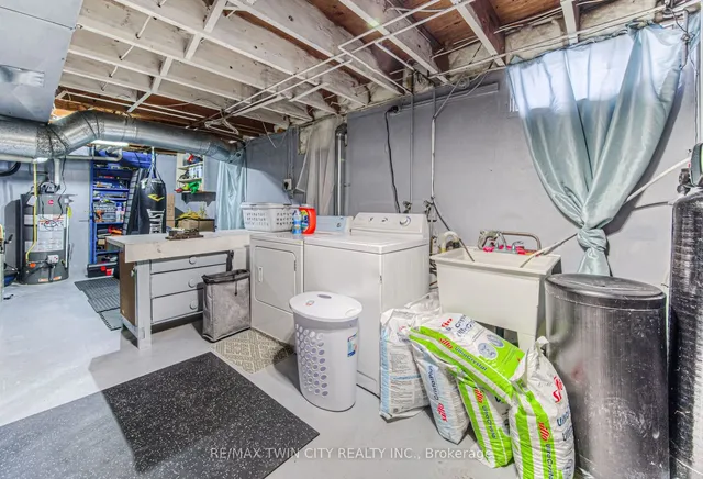 Additional property image - 103 Vista Cres