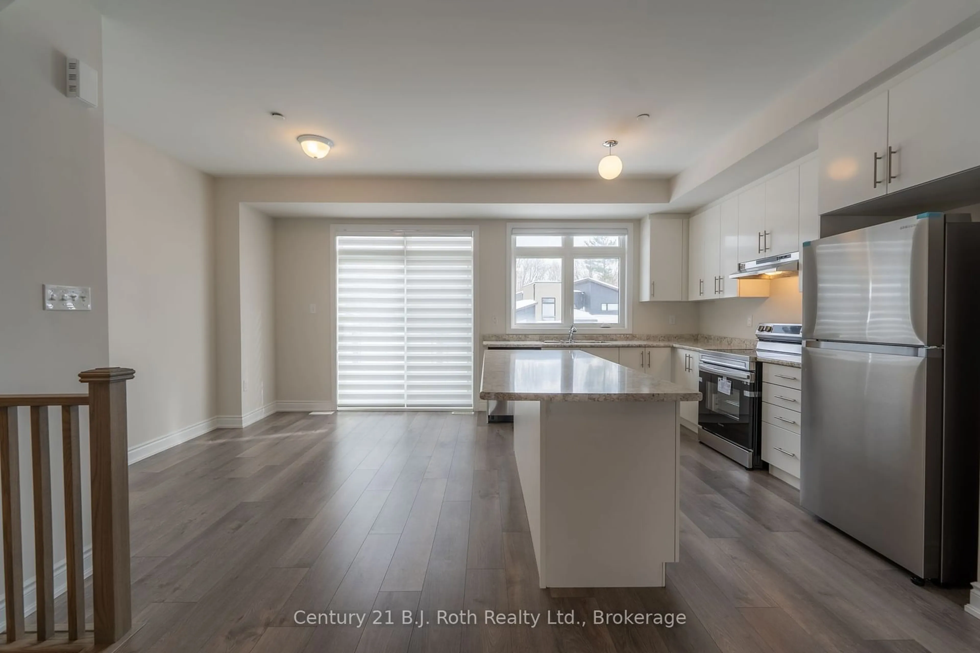 Open concept kitchen, unknown for 123 Marina Village Dr, Georgian Bay Ontario L0K 1S0