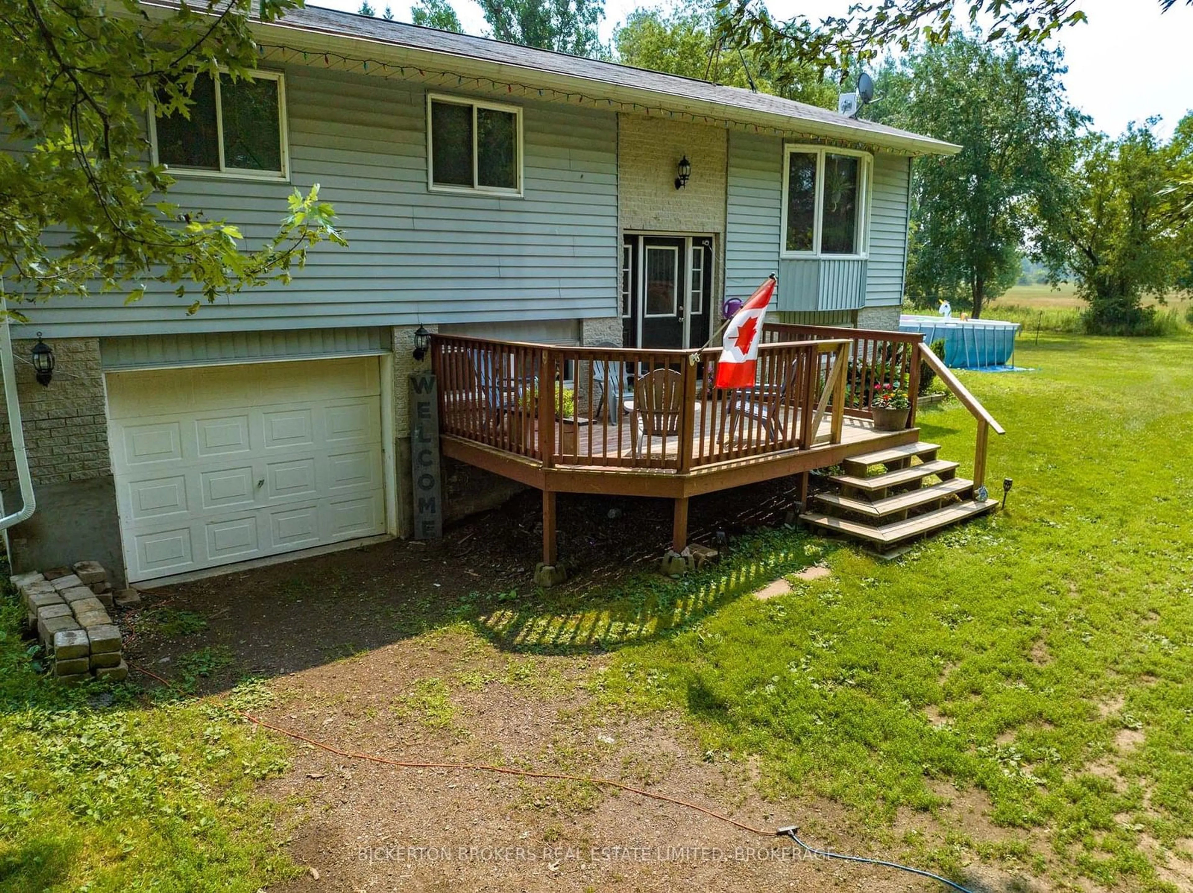 Patio, unknown for 683 County Rd 2 Rd, Leeds and the Thousand Islands Ontario K0E 1L0