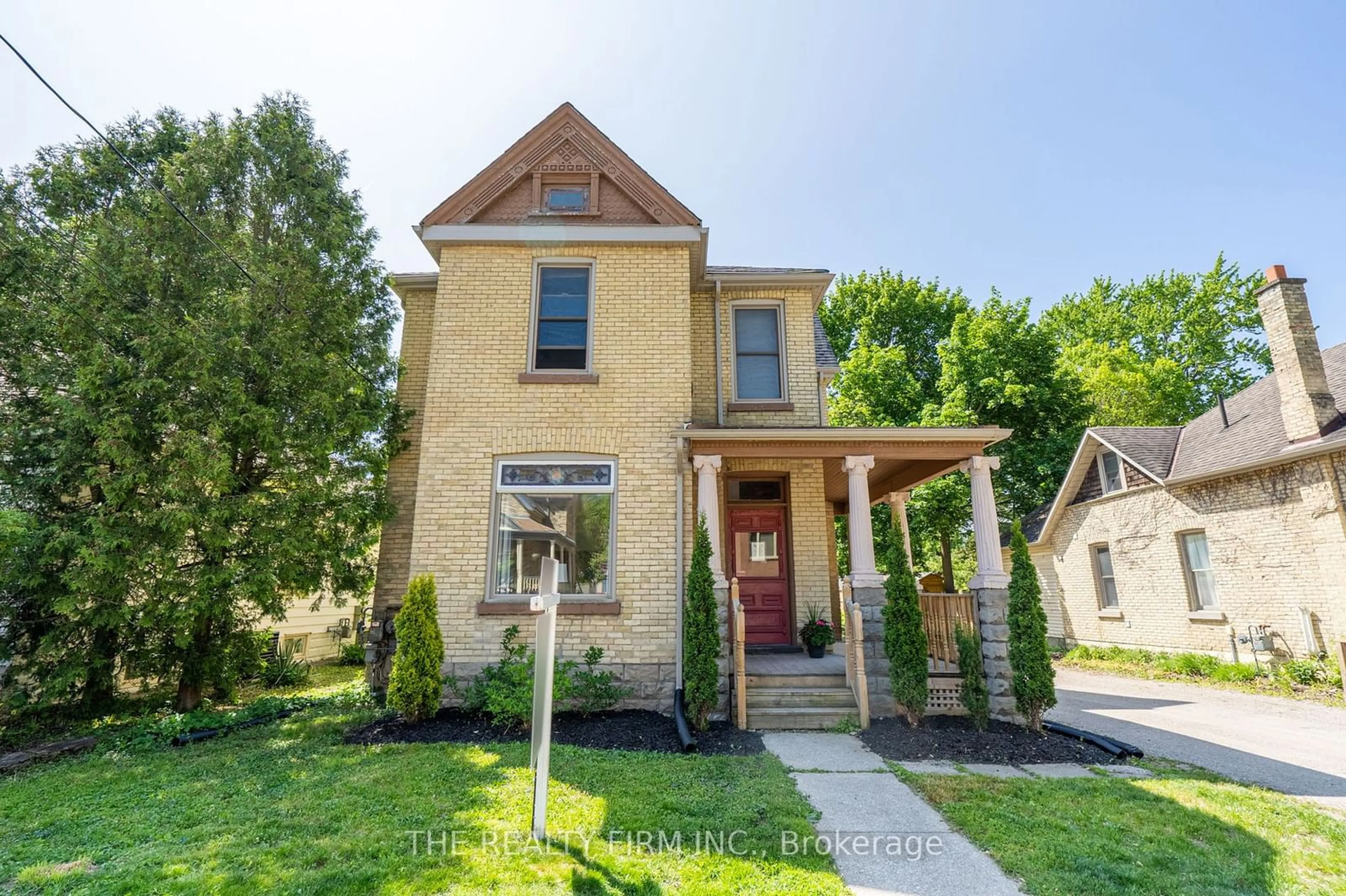 Home with brick exterior material, street for 19 Regina St, London Ontario N5Y 3B6