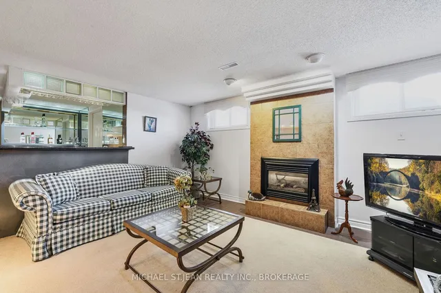 Additional property image - 38 Elora Dr Unit 19