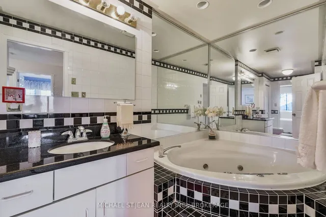Additional property image - 38 Elora Dr Unit 19
