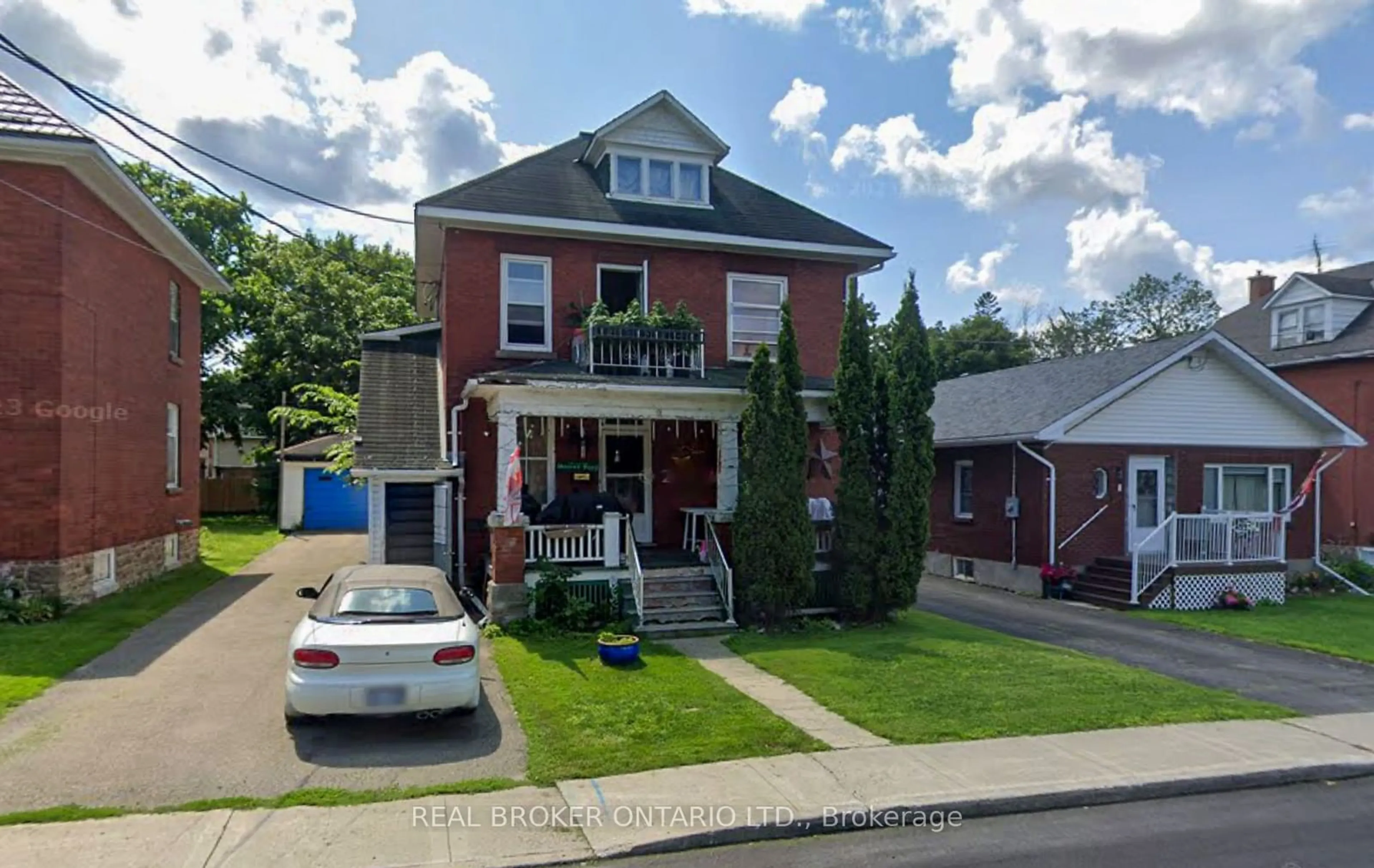 Home with brick exterior material, street for 7 Montgomery Pl, Smiths Falls Ontario K7A 1S6