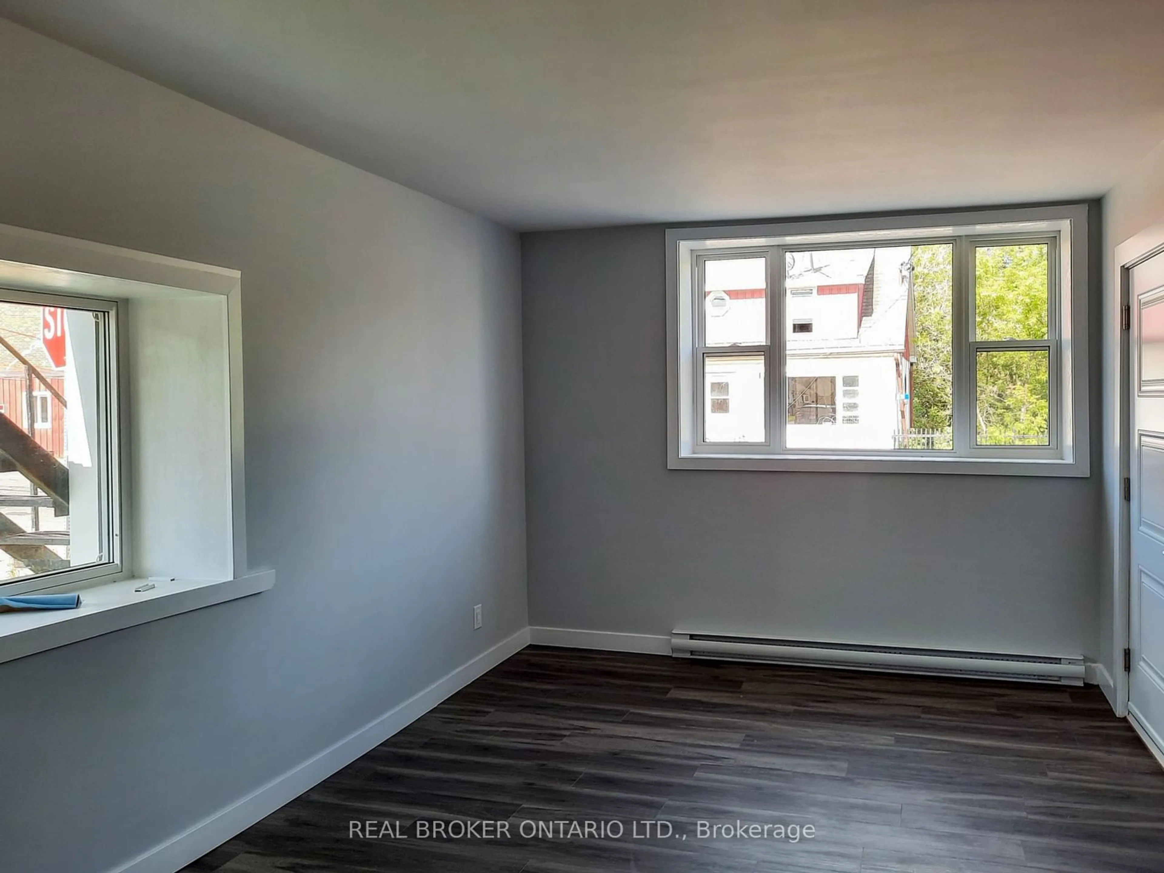 A pic of a room for 17 Main St, Elizabethtown-Kitley Ontario K0E 1M0