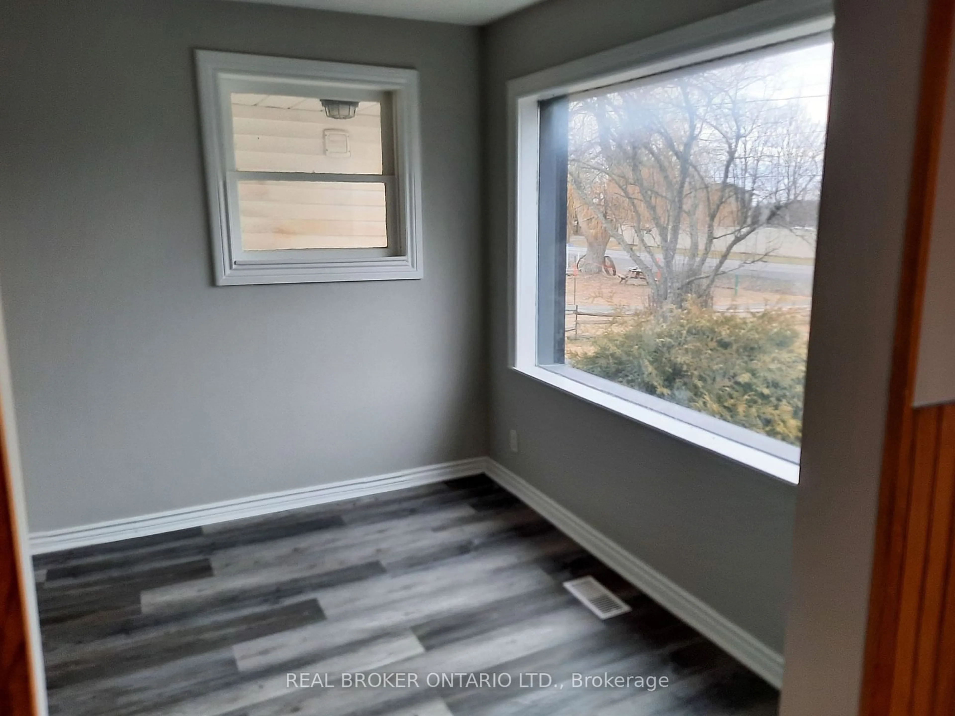 A pic of a room for 7617 Flewellyn Rd, Stittsville - Munster - Richmond Ontario K2S 1B6