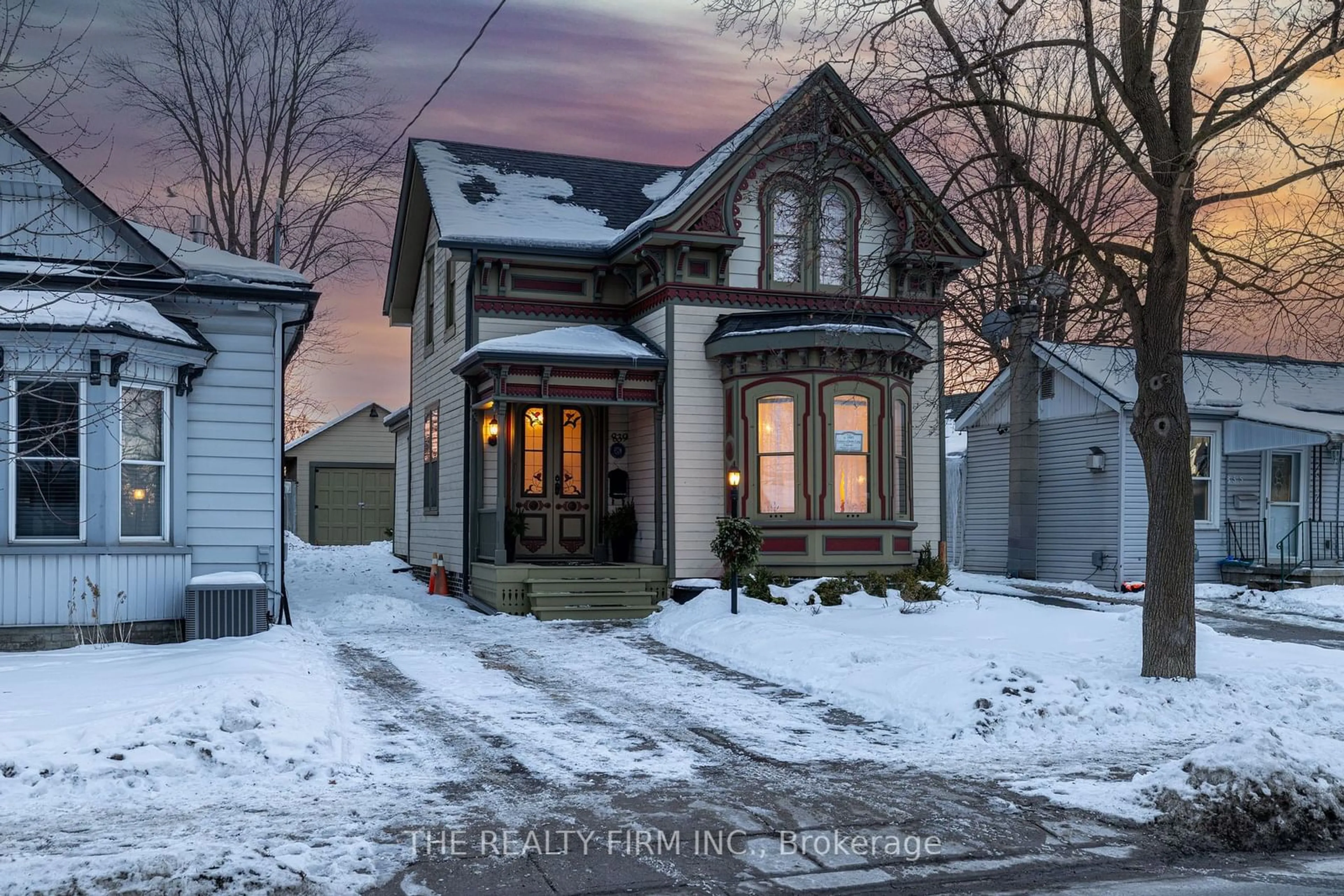 Home with brick exterior material, street for 839 Queens Ave, London Ontario N5W 3H7