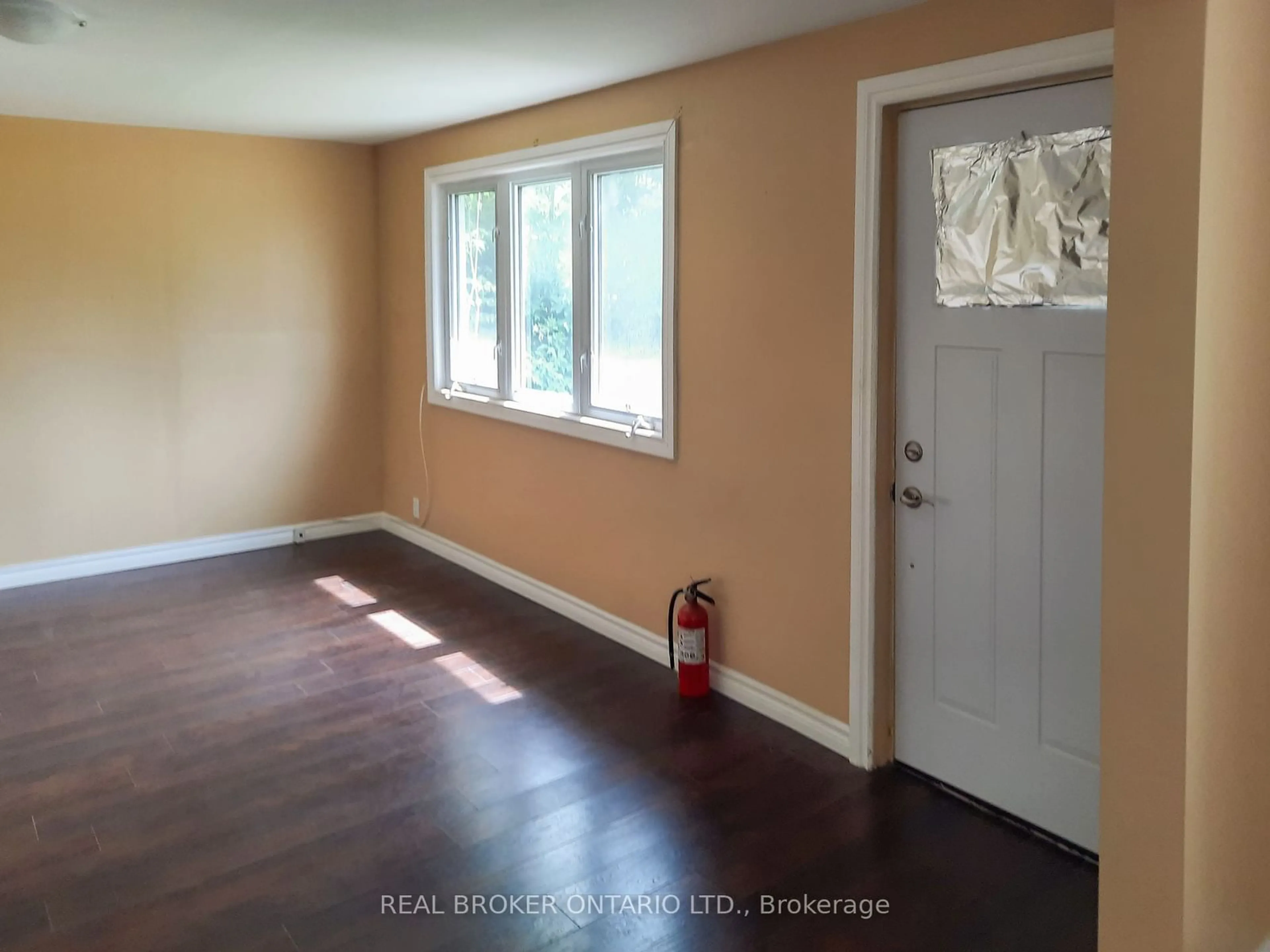 A pic of a room for 7623 Flewellyn Rd, Stittsville - Munster - Richmond Ontario K2S 1B6