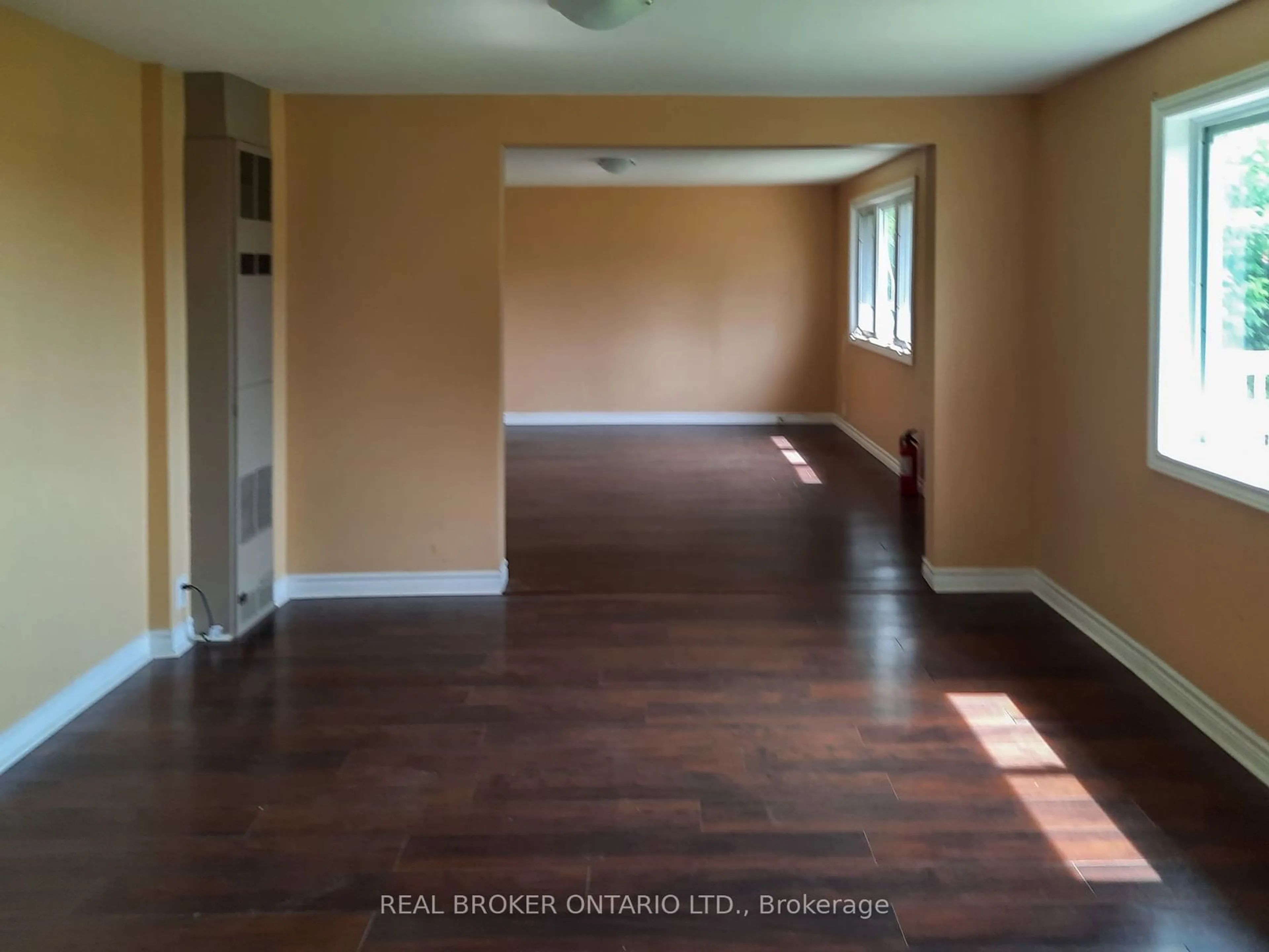 A pic of a room for 7623 Flewellyn Rd, Stittsville - Munster - Richmond Ontario K2S 1B6