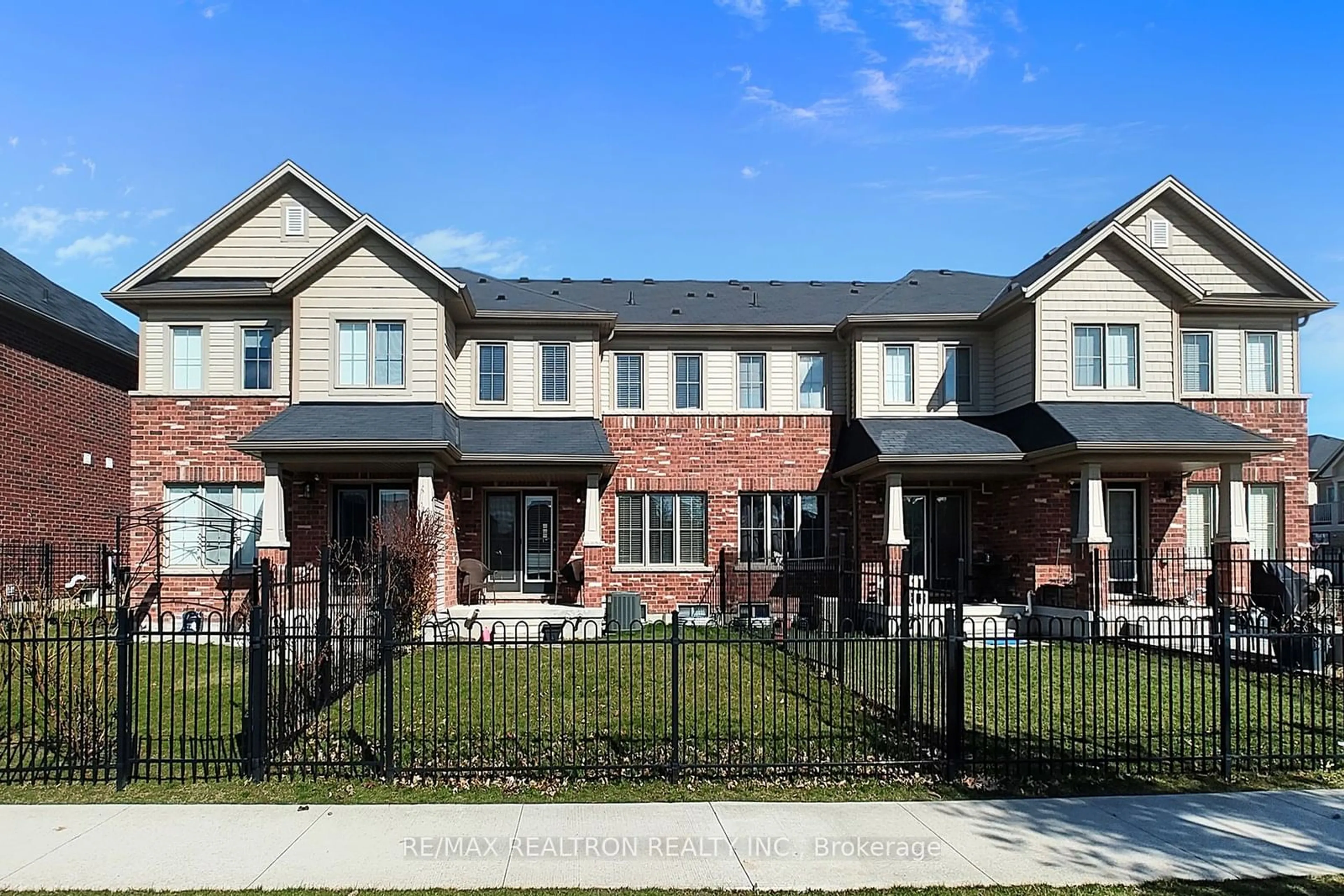 Home with brick exterior material, street for 8472 Hickory Lane, Niagara Falls Ontario L2H 0L3