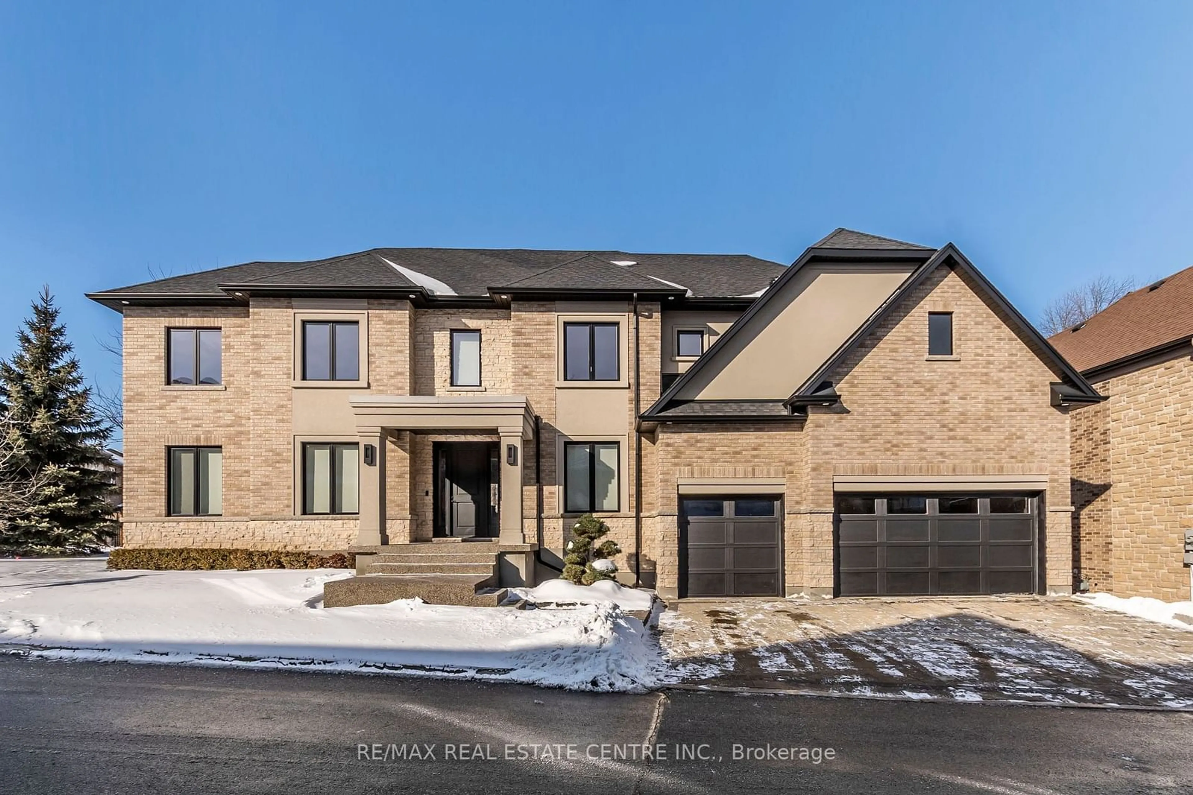 Home with brick exterior material, street for 258 Edgewater Cres #4, Kitchener Ontario N2A 4M2