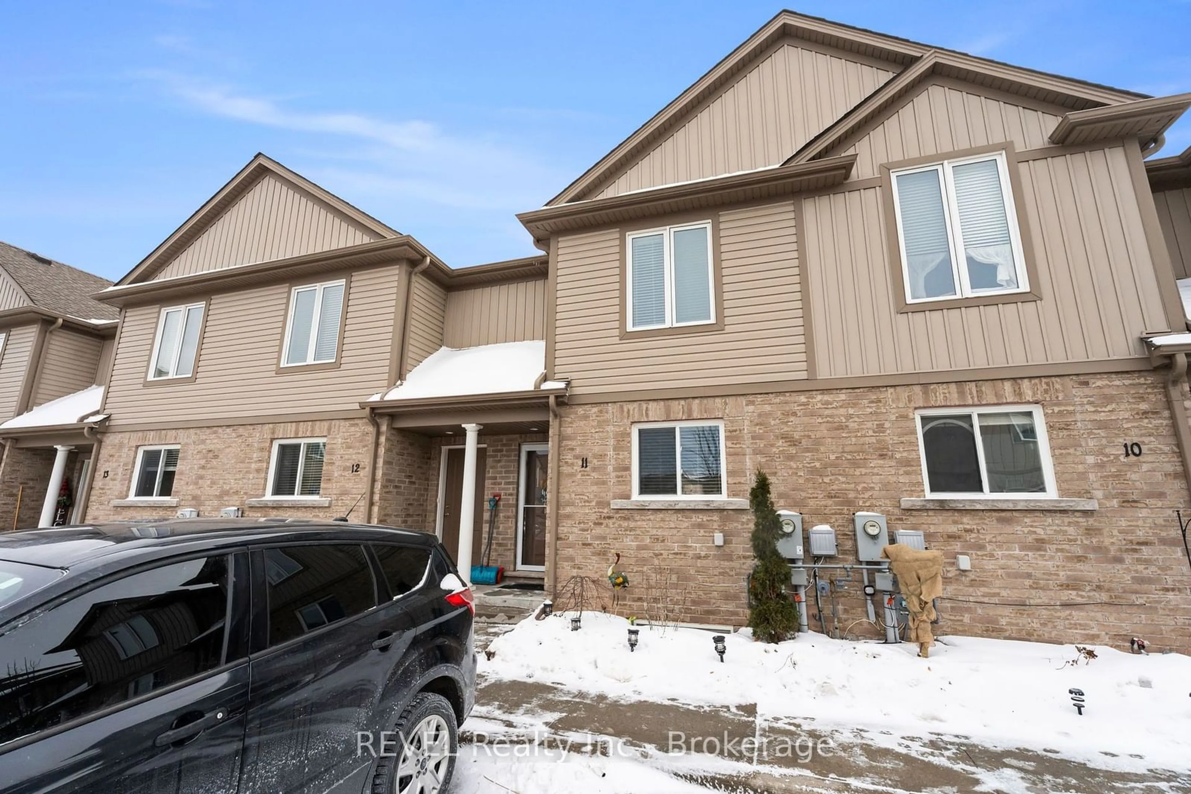 Home with brick exterior material, street for 6118 Kelsey Cres #11, Niagara Falls Ontario L2H 0M6