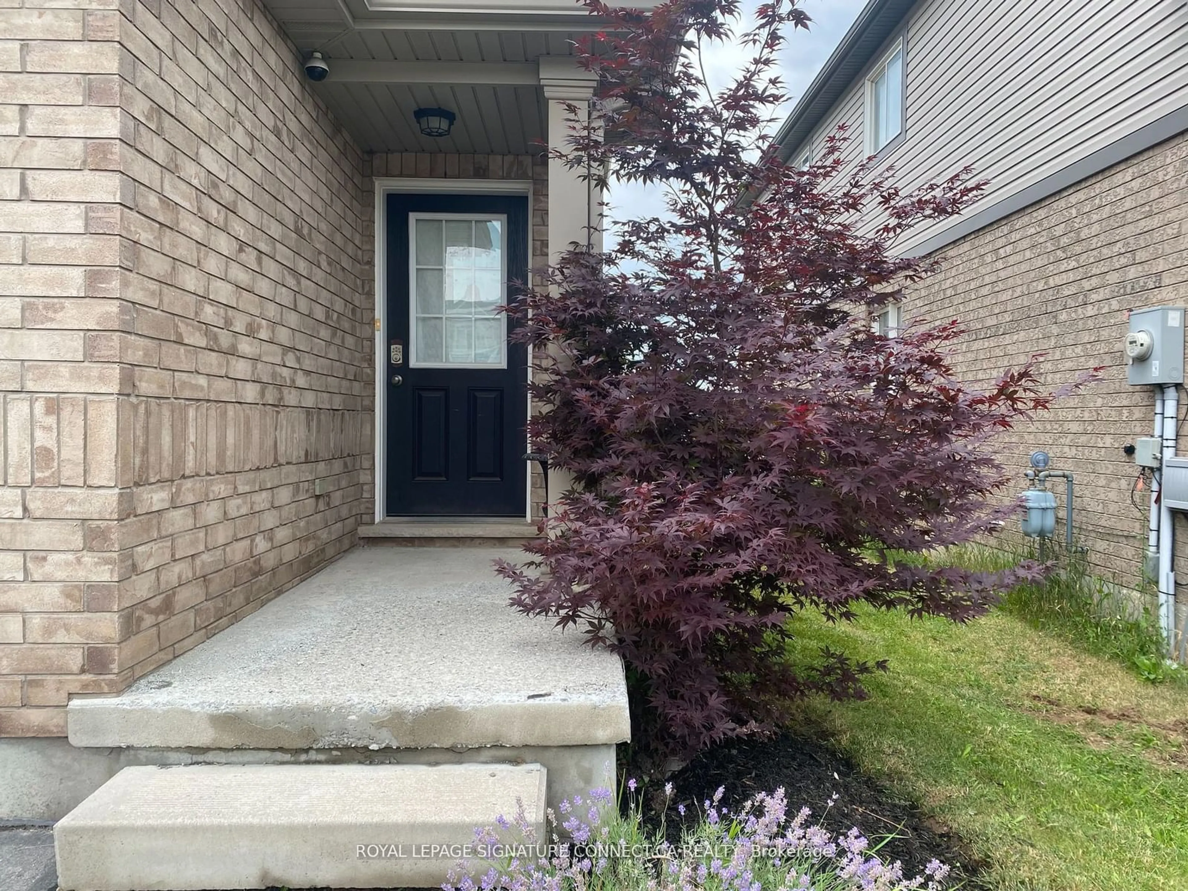 Indoor entryway for 175 Winterberry Blvd, Thorold Ontario L2V 0A6