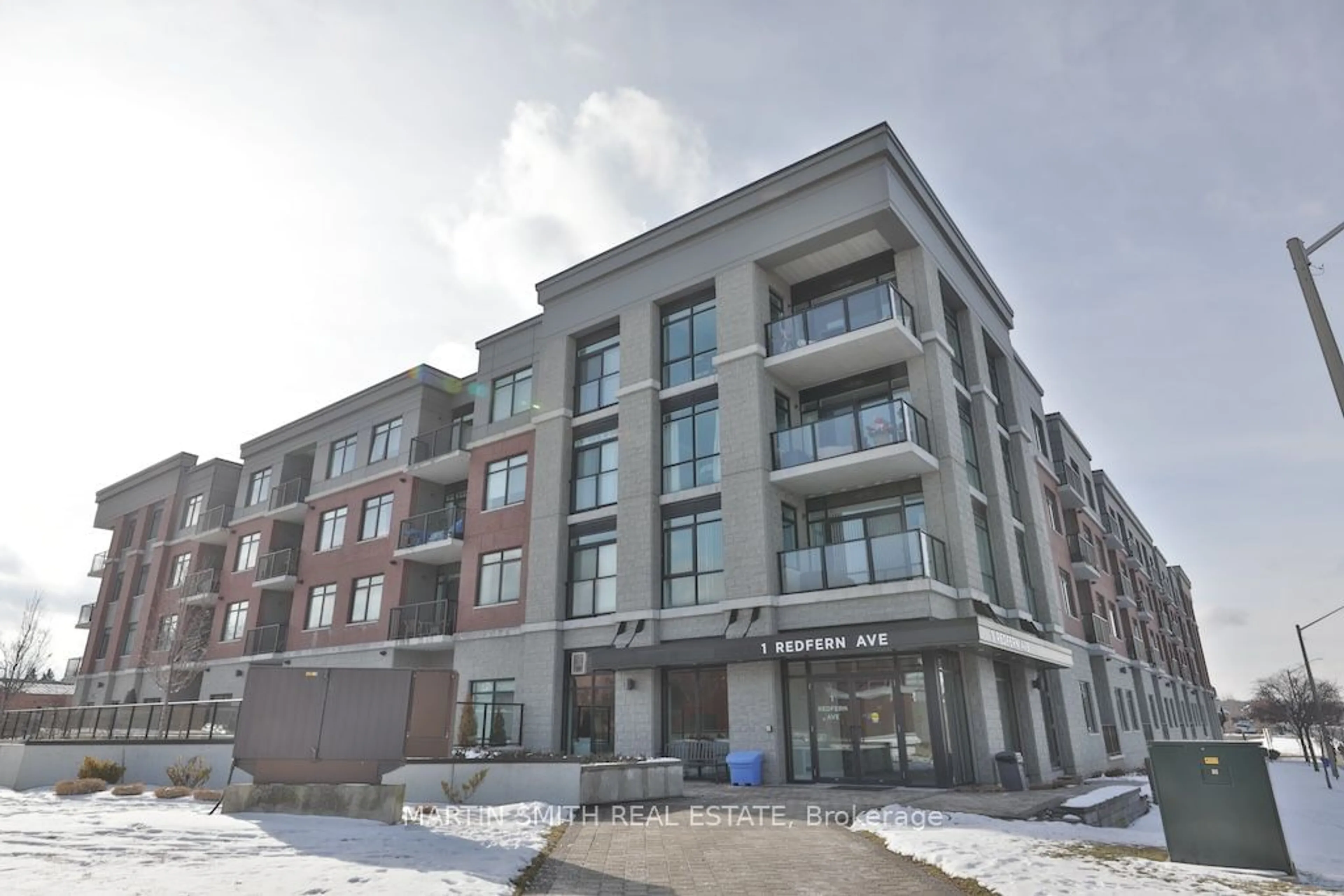 Unknown for 1 Redfern Ave #118, Hamilton Ontario L9C 0E6