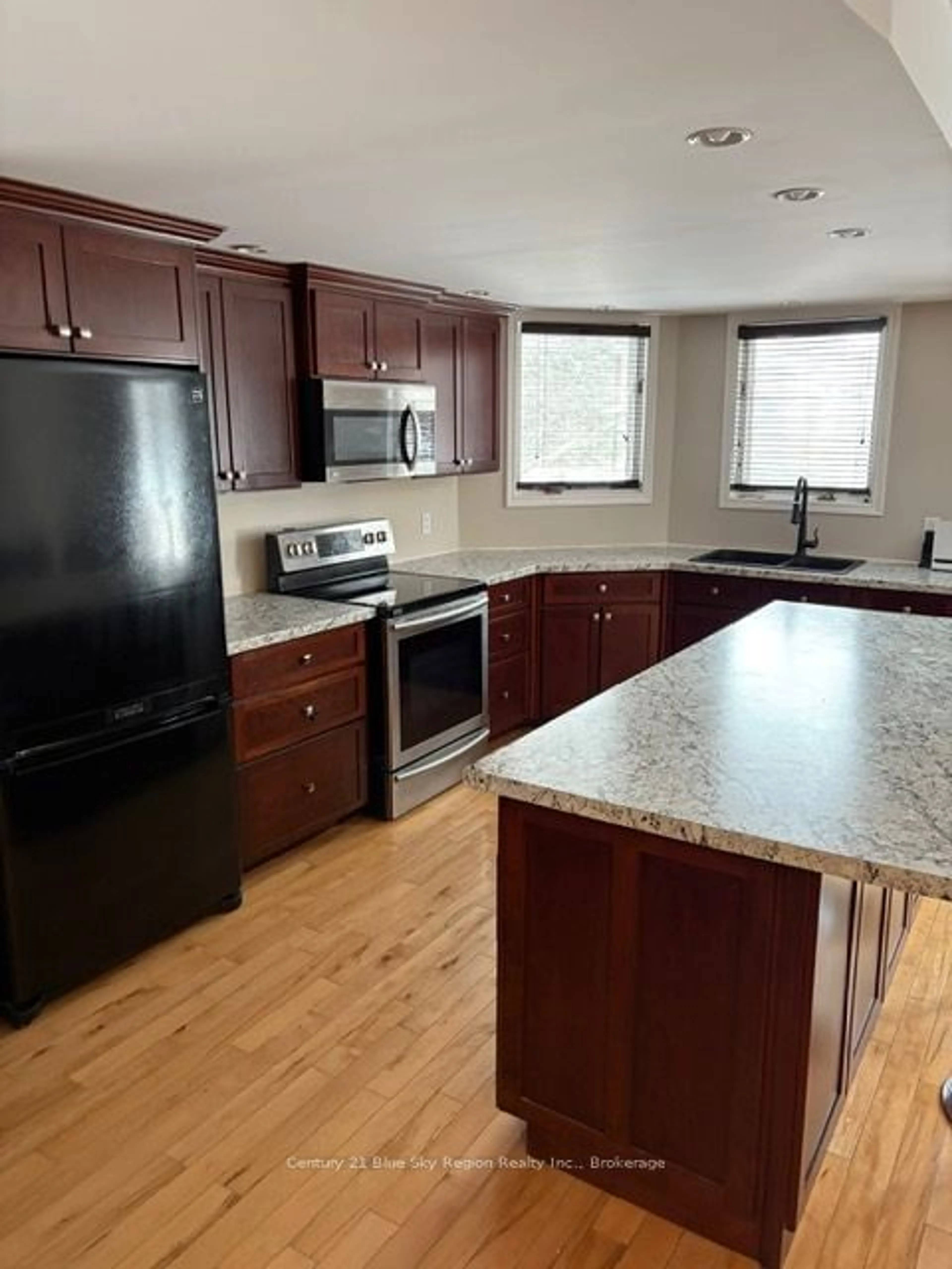 Standard kitchen, unknown for 271 Labreche Dr, North Bay Ontario P1A 4J5