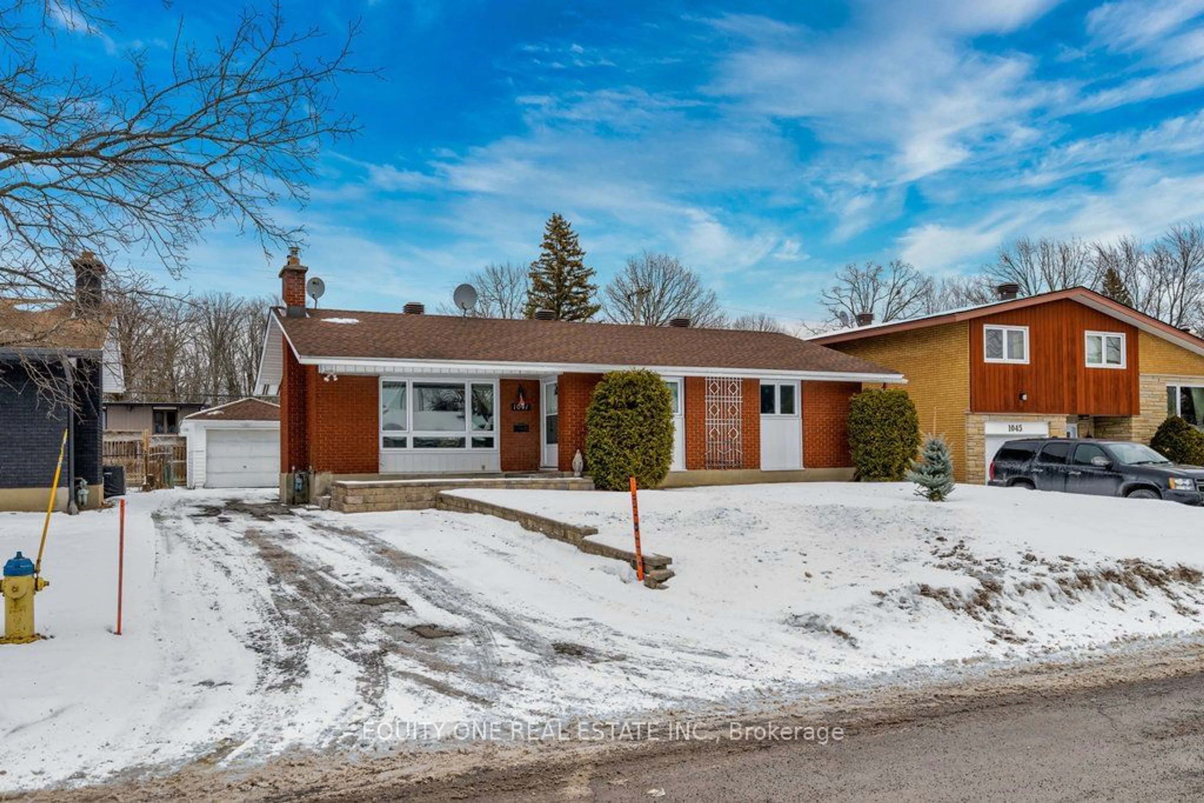 Home with brick exterior material, street for 1041 Wiseman Cres, Billings Bridge - Riverside Park and Area Ontario K1V 8J3