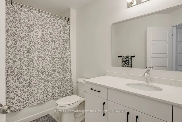 Additional property image - 44 Mccurdy Ave