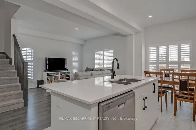 Additional property image - 44 Mccurdy Ave