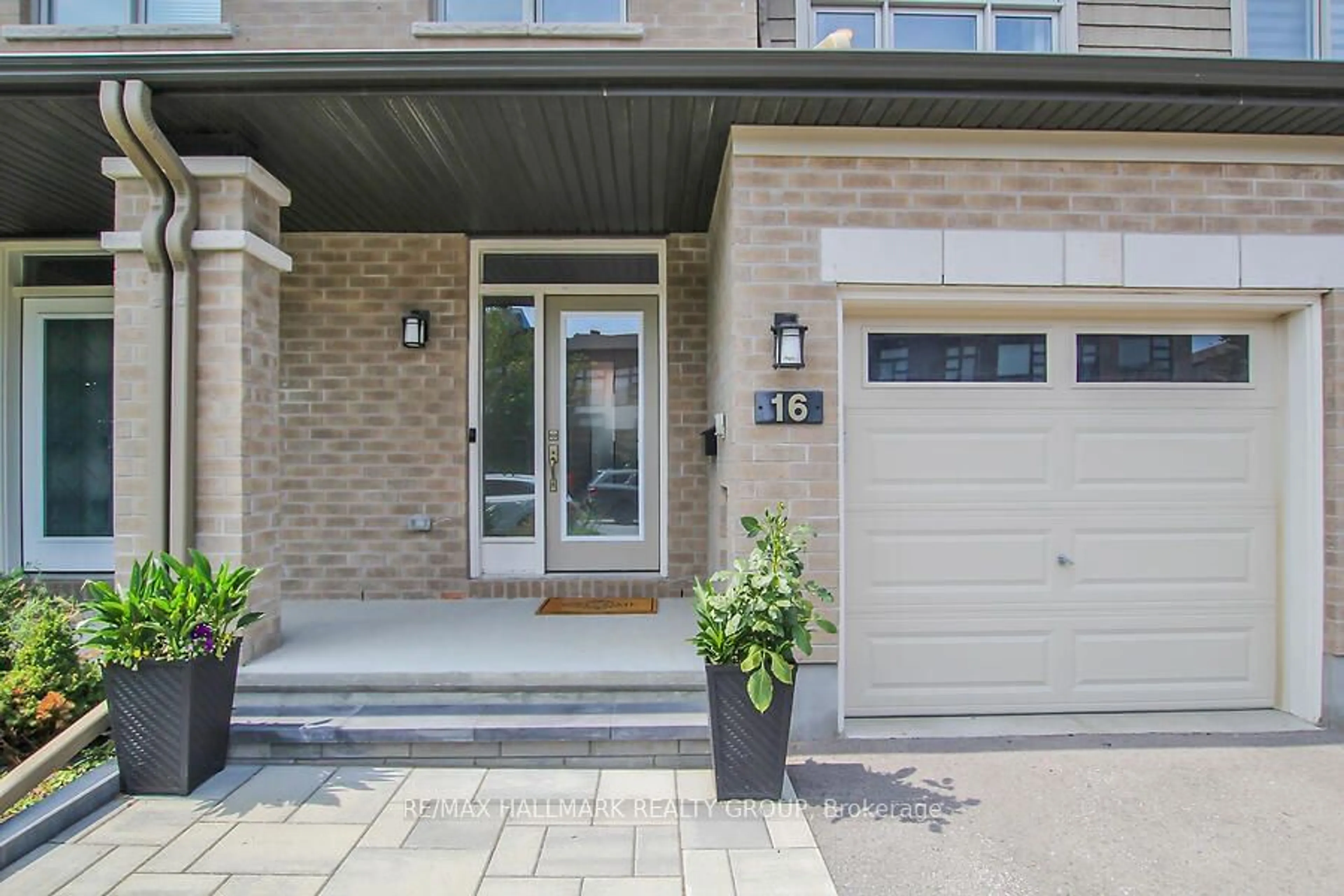 Unknown for 16 Plank St, Kanata Ontario K2V 0M5