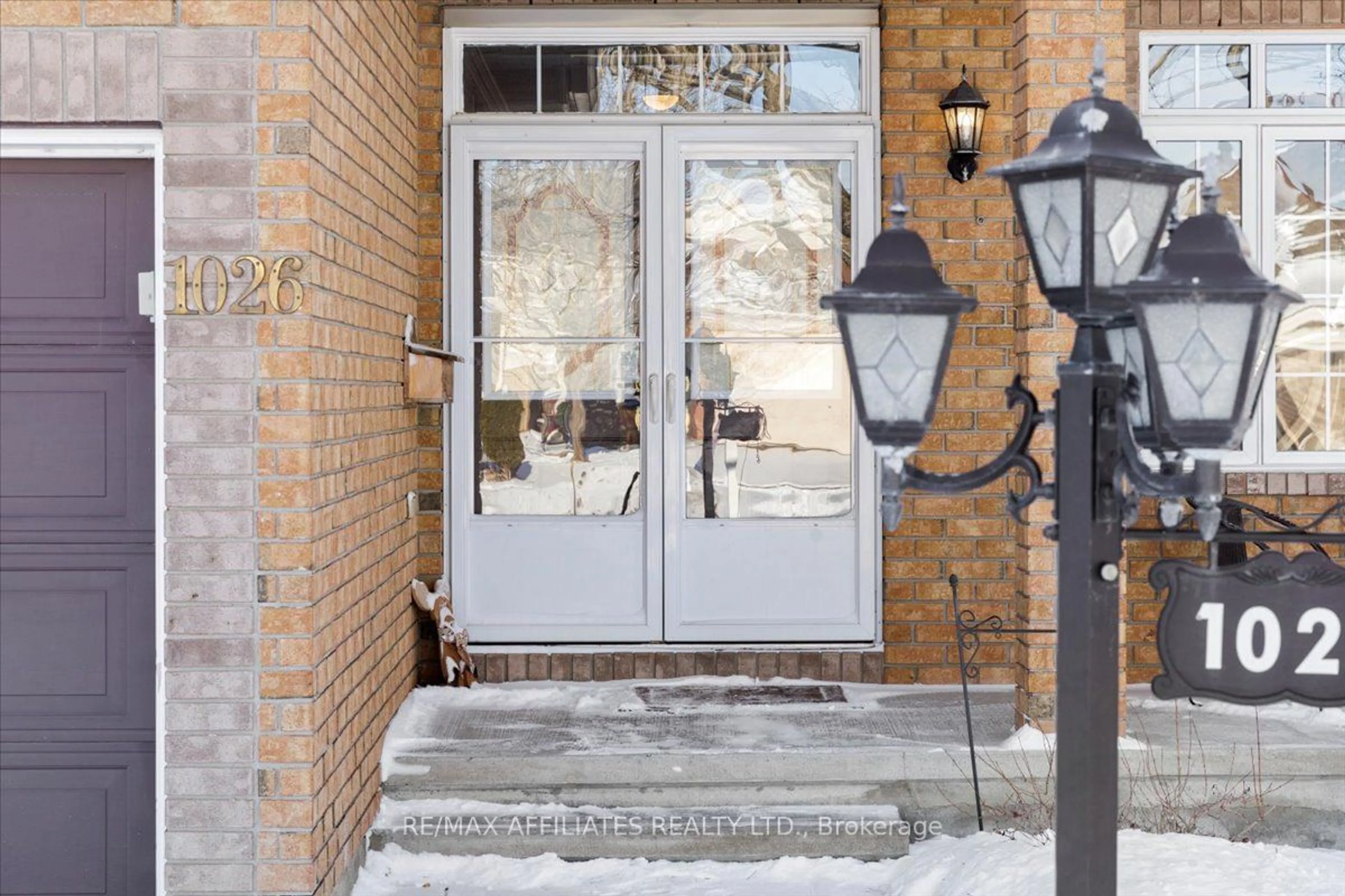 Indoor entryway for 1026 Valin St, Orleans - Cumberland and Area Ontario K4A 4X7