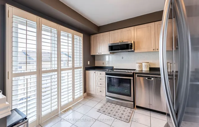 Additional property image - 1336 UPPER SHERMAN Ave Unit 7