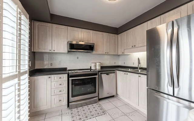 Additional property image - 1336 UPPER SHERMAN Ave Unit 7