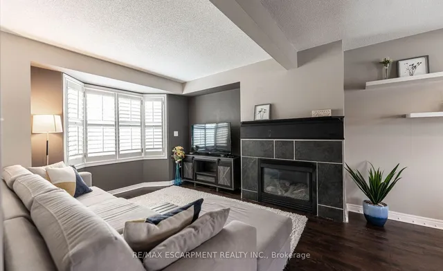Additional property image - 1336 UPPER SHERMAN Ave Unit 7