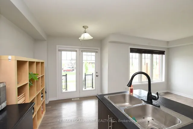 Additional property image - 50 Sherway Dr