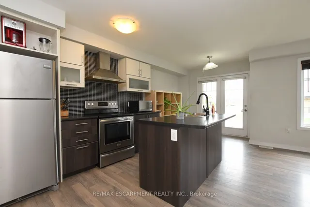 Additional property image - 50 Sherway Dr