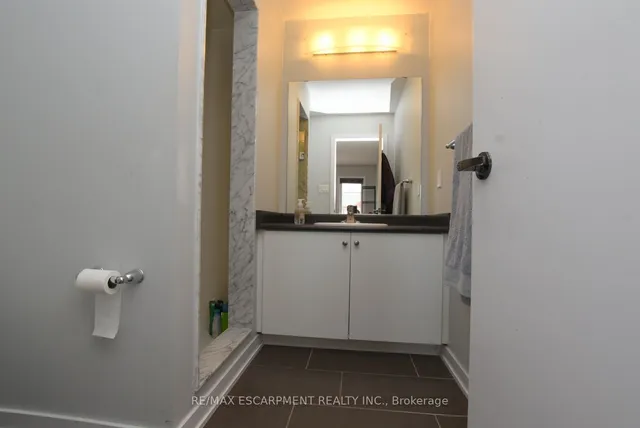 Additional property image - 50 Sherway Dr
