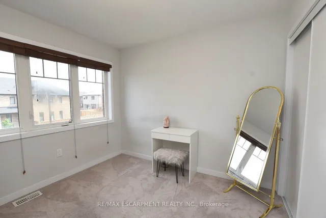 Additional property image - 50 Sherway Dr