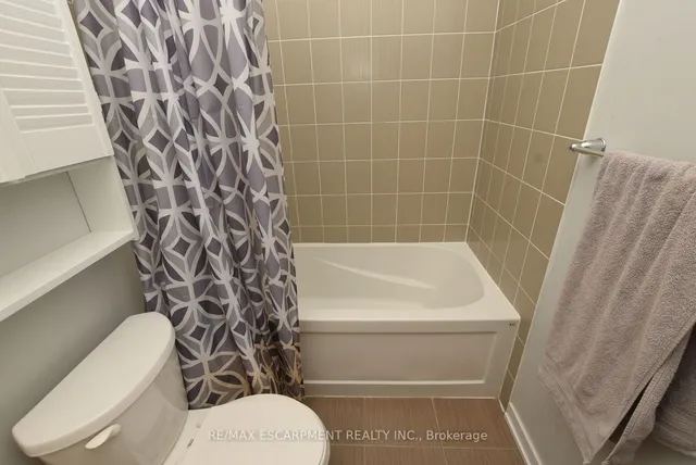 Additional property image - 50 Sherway Dr