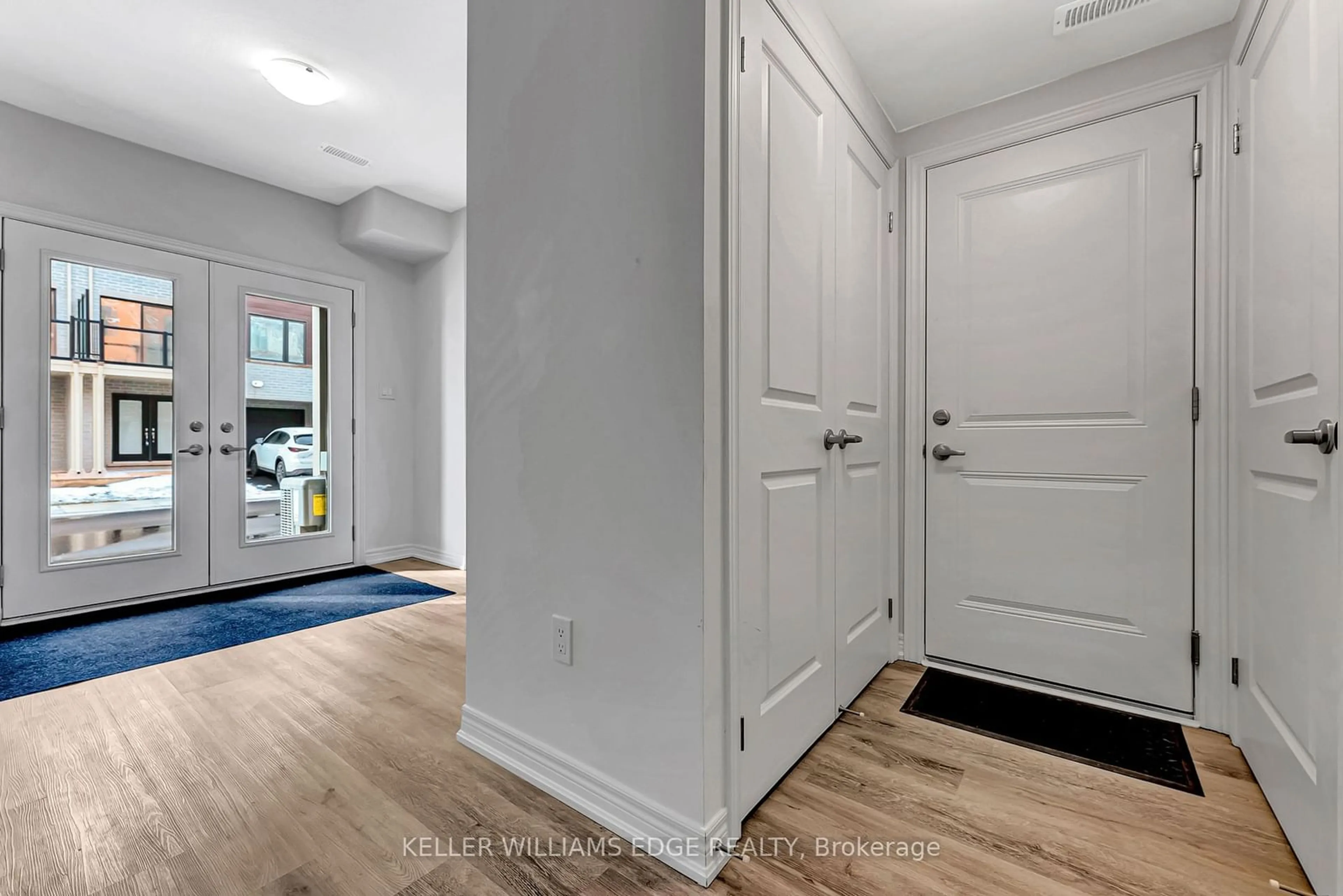 Indoor entryway for 58 Dryden Lane, Hamilton Ontario L8H 0B6