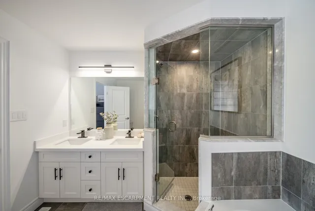 Additional property image - 36 Miller Dr