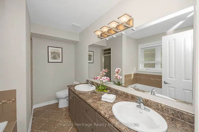 Additional property image - 32 Waterwheel Cres