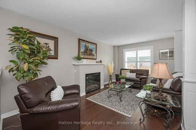Additional property image - 32 Waterwheel Cres