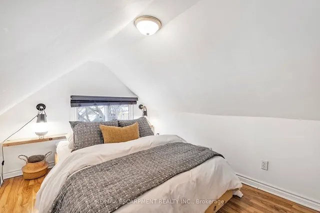 Additional property image - 37 East 23rd St