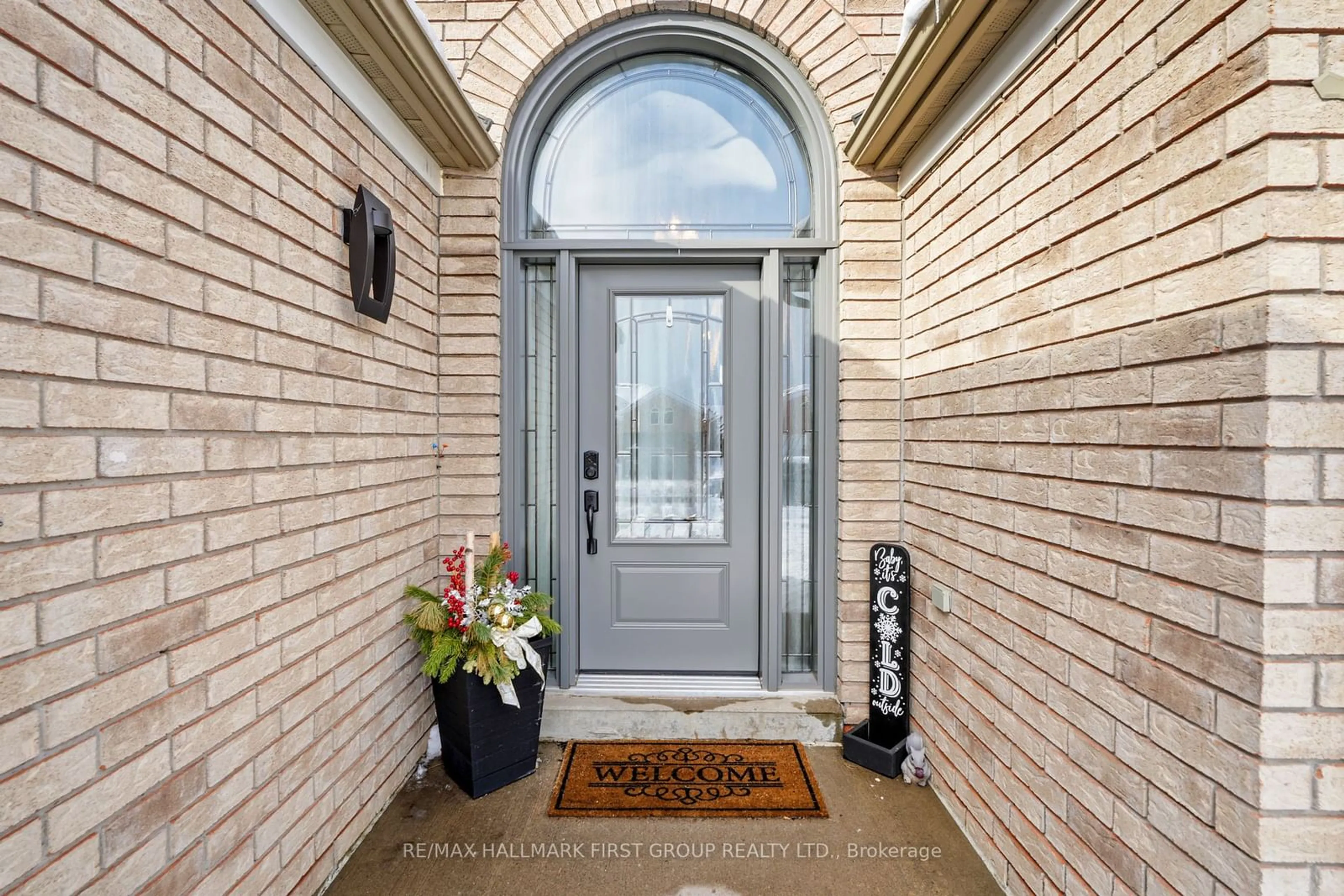 Indoor entryway for 70 Jiggins Crt, Port Hope Ontario L1A 0A2