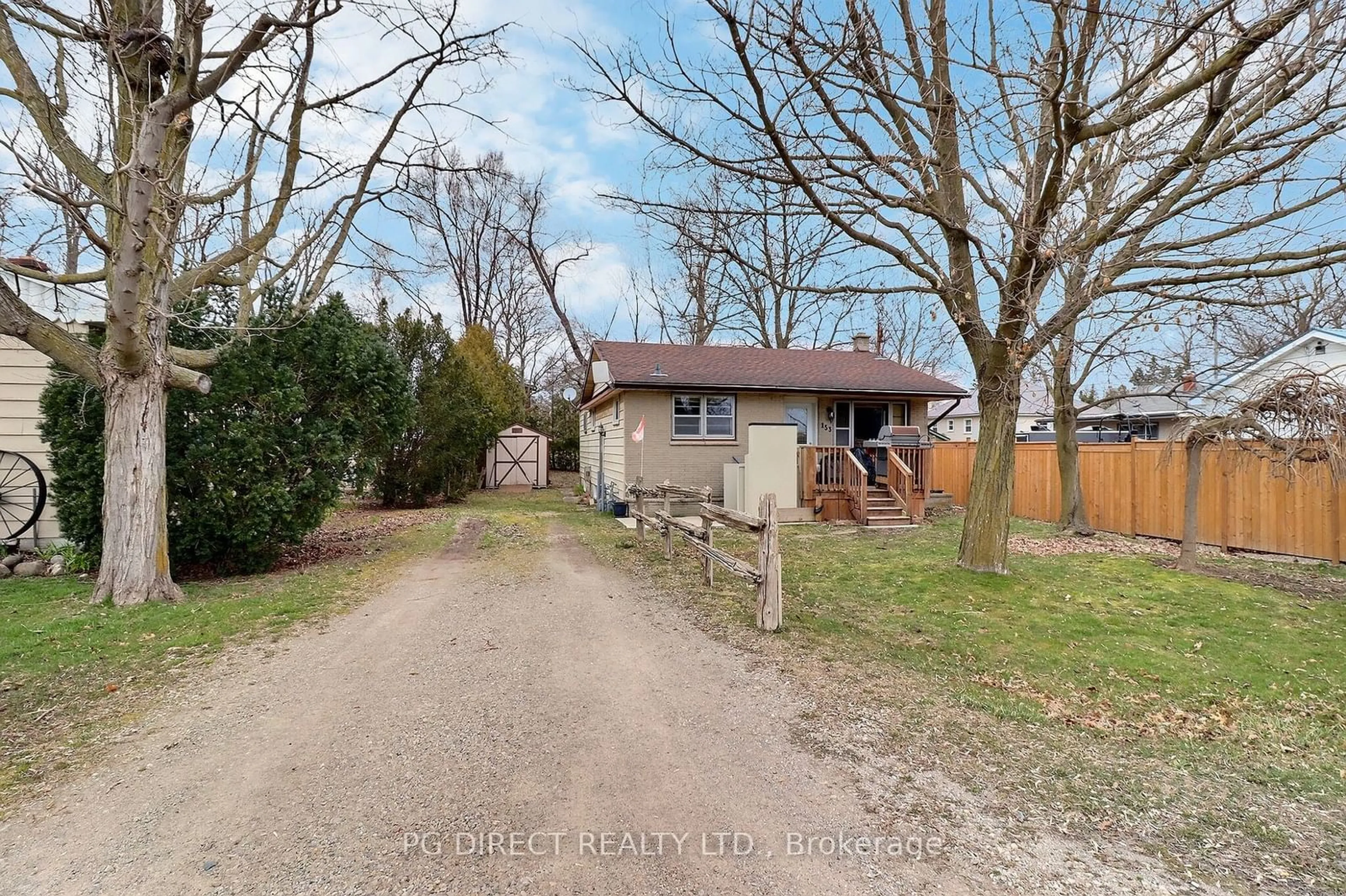 A pic from outside/outdoor area/front of a property/back of a property/a pic from drone, street for 153 Townline Rd, Tillsonburg Ontario N4G 2R9