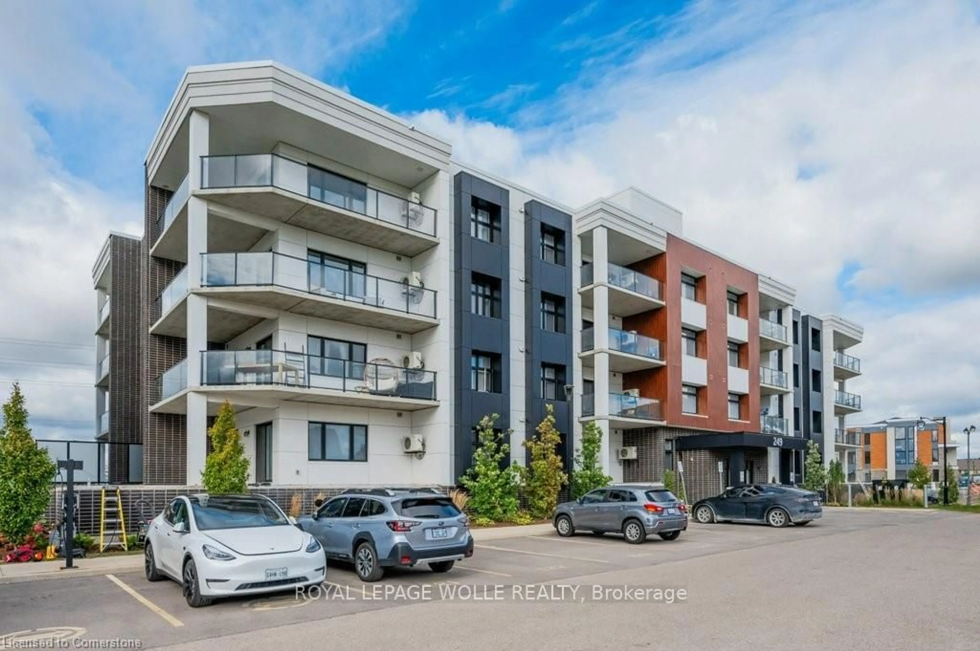 A pic from outside/outdoor area/front of a property/back of a property/a pic from drone, building for 249 Grey Silo Rd #307, Waterloo Ontario N2K 0G8