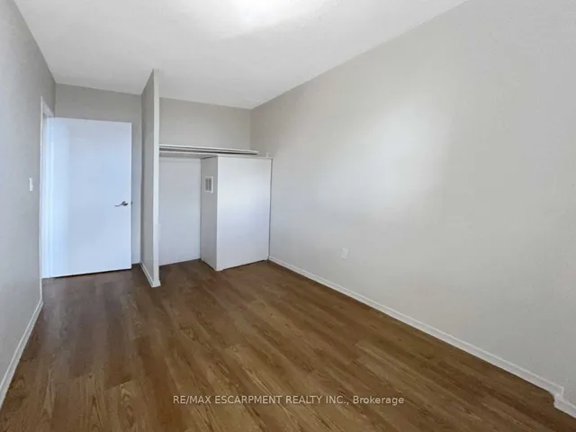 Additional property image - 350 Quigley Rd Unit 822