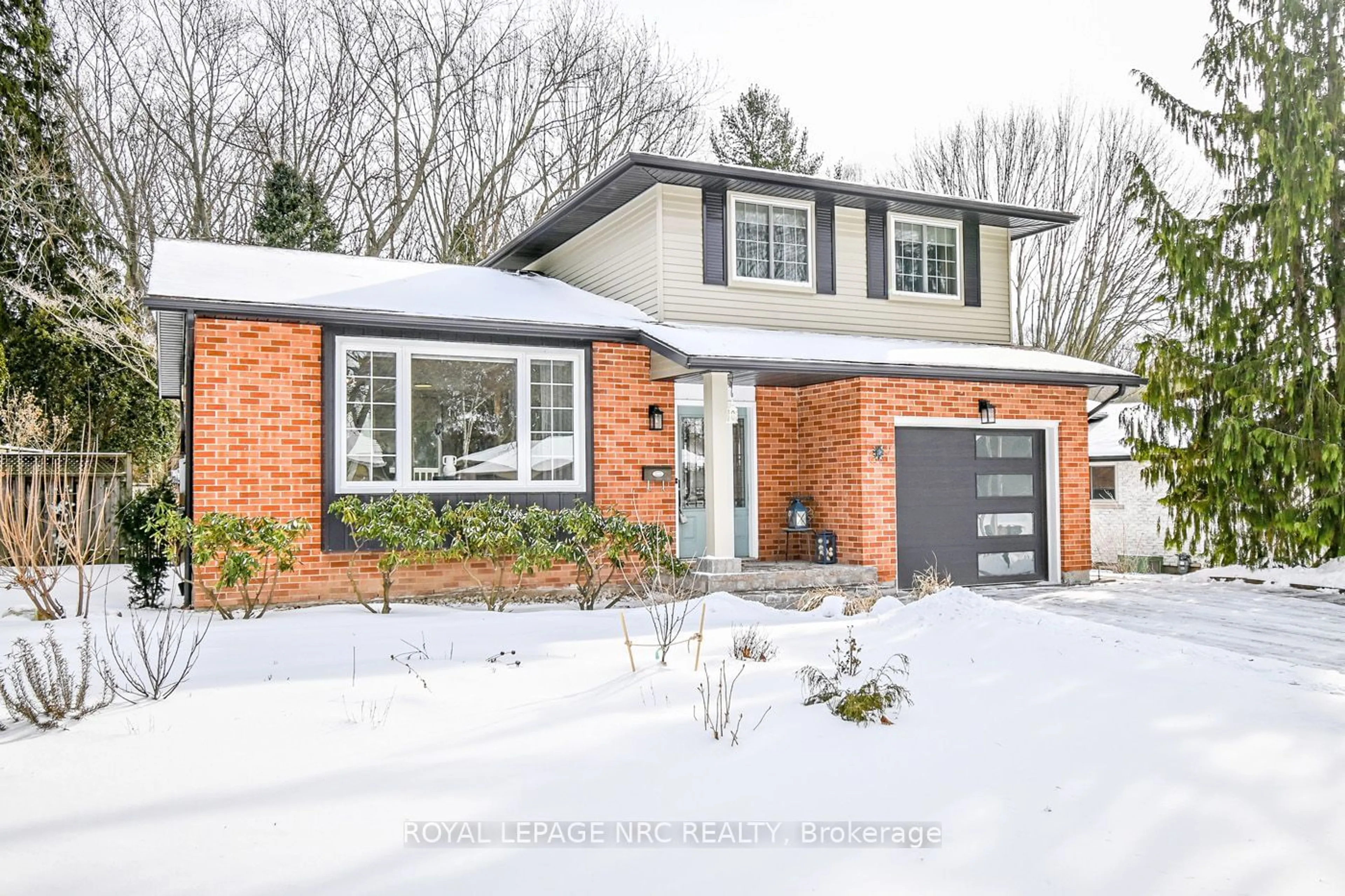 Home with brick exterior material, street for 51 Spruceside Cres, Pelham Ontario L0S 1E1