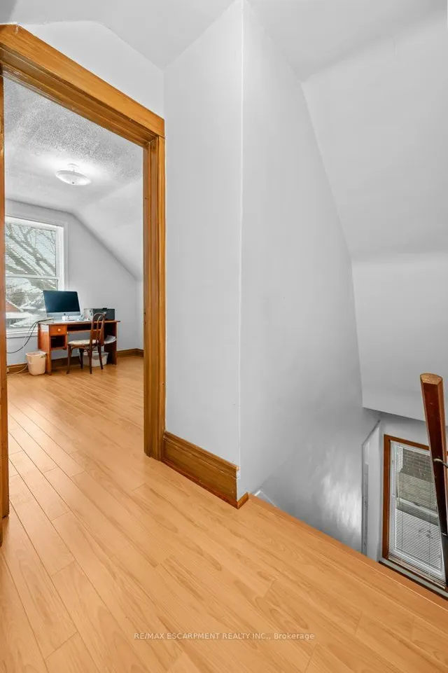 Additional property image - 91 Province St